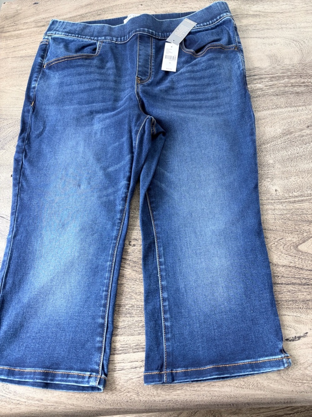 Lane Bryant Pull On Crop Jeans NWT Size 14